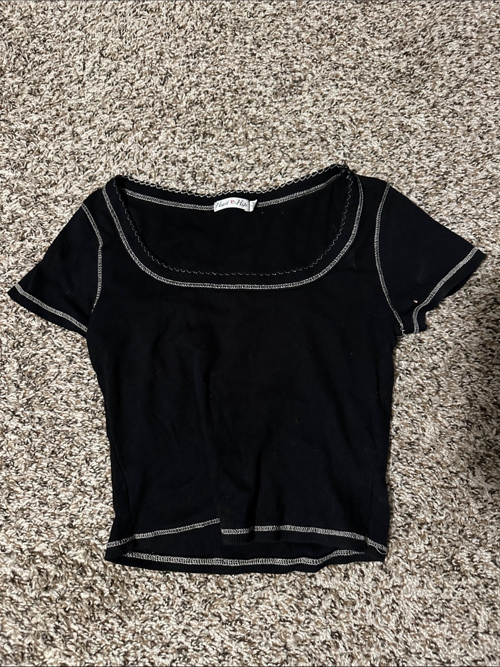Heart Hips Black Square Neck Short Sleeve Crop Top with Contrast Stitching
